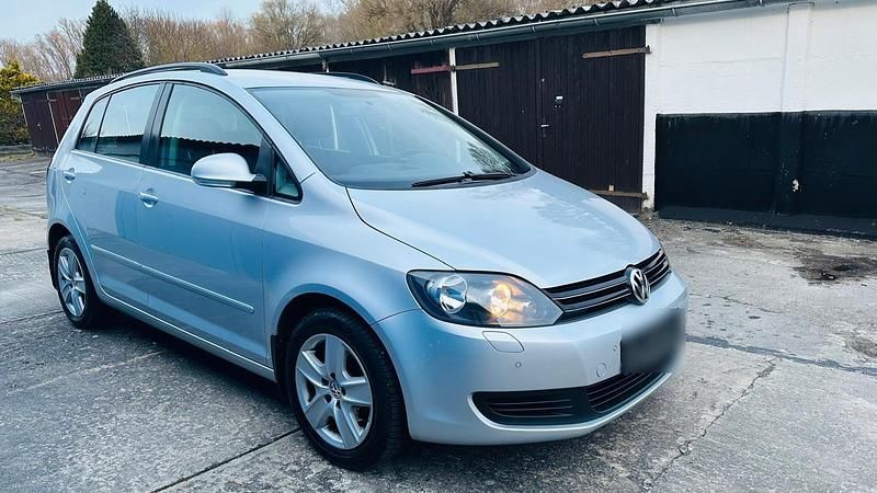 Gebraucht VW Golf Plus Cross 122 PS (89 kW) 2009 Silber Van / Kleinbus