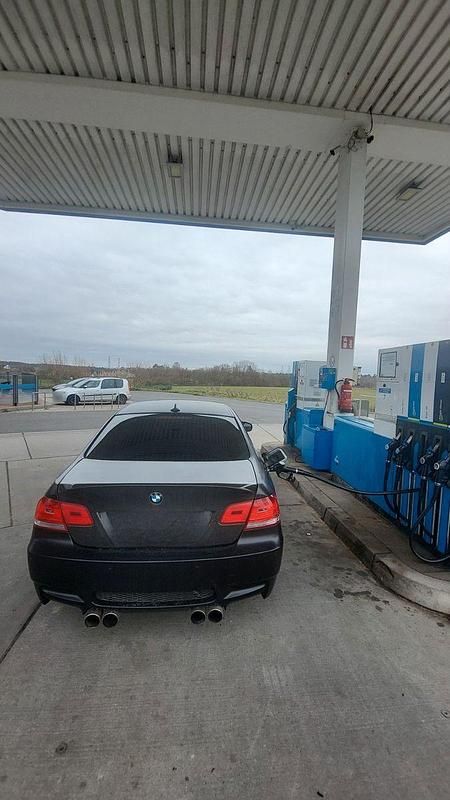 Gebraucht BMW 320 Performance 170 PS (125 kW) 2009 Schwarz Coupé