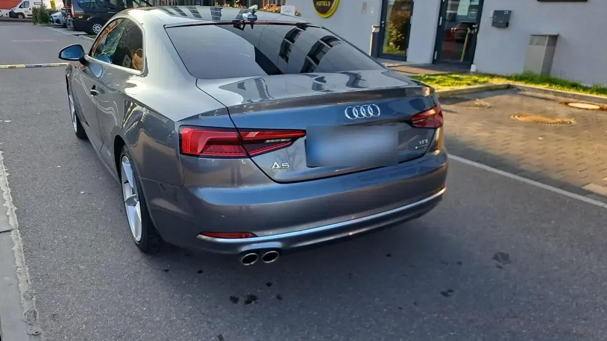 Gebraucht Audi A5 Sport 218 PS (160 kW) 2017 Silber Coupé