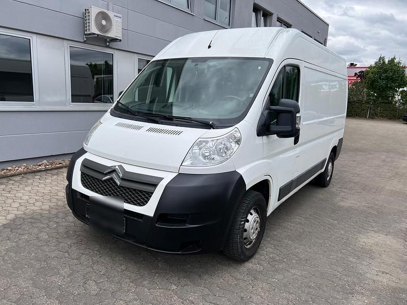 Weiß Gebraucht 2012 Citroën Jumper Van / Kleinbus | 9.480 € - Bild 1/4