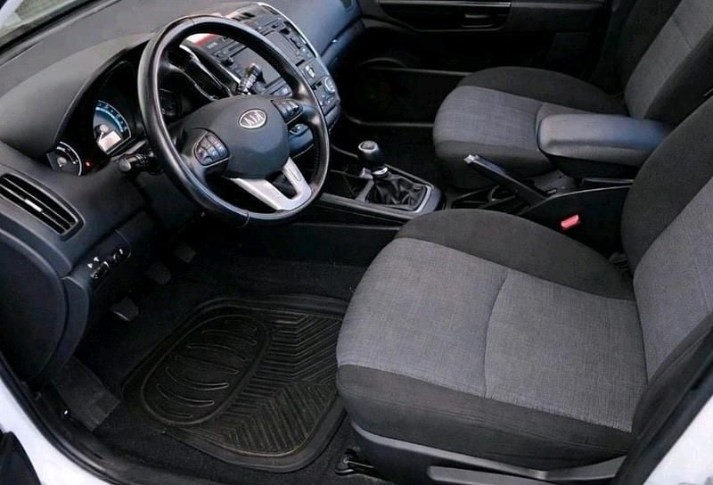 Usado Kia Ceed 2012 Branco Citadino