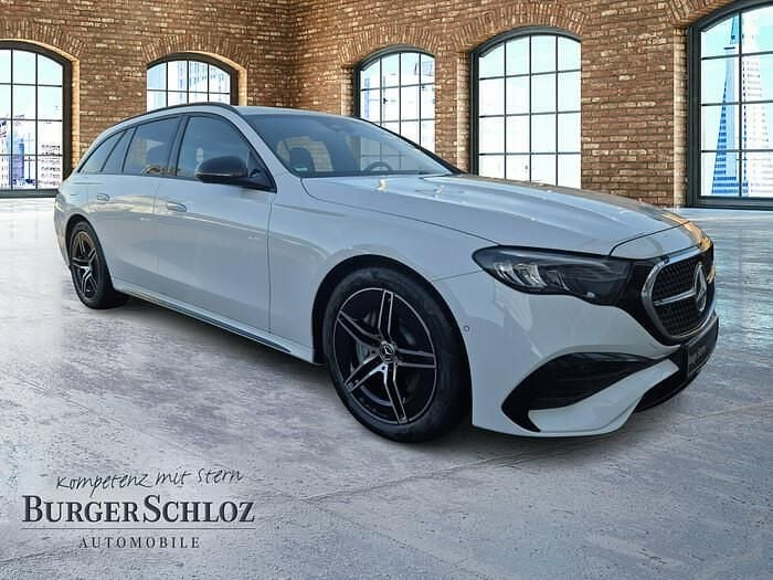 Gebraucht Mercedes E300 AMG 313 PS (230 kW) 2024 Manufaktur lack manufaktur opalithweiß bright Kombi