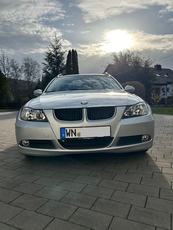 Gebraucht BMW 318 Advantage 143 PS (105 kW) 2008 Silber Kombi