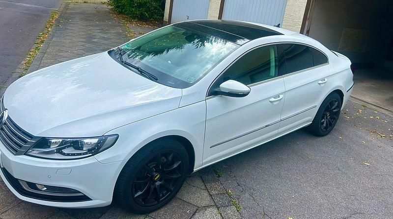 Weiß Gebraucht 2018 VW Passat Coupé | 14.000 € (Superpreis) - Bild 1/4