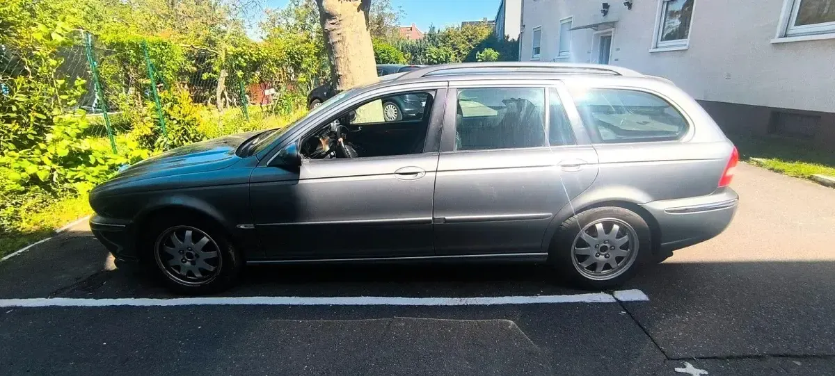 Käytetty Jaguar X-type Executive 155 HP (114 kW) 2005 Harmaa Farmari