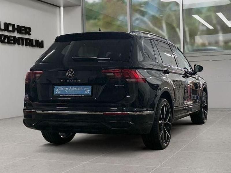 Gebraucht VW Tiguan Allspace R-line 215 PS (158 kW) 2022 Schwarz SUV