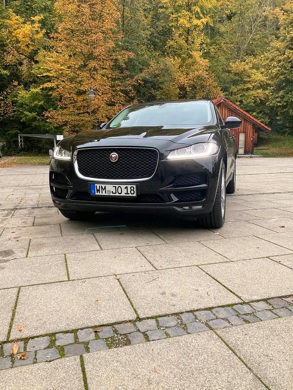 Schwarz Gebraucht 2019 Jaguar F-Pace SUV | 29.250 € (Superpreis) - Bild 1/4