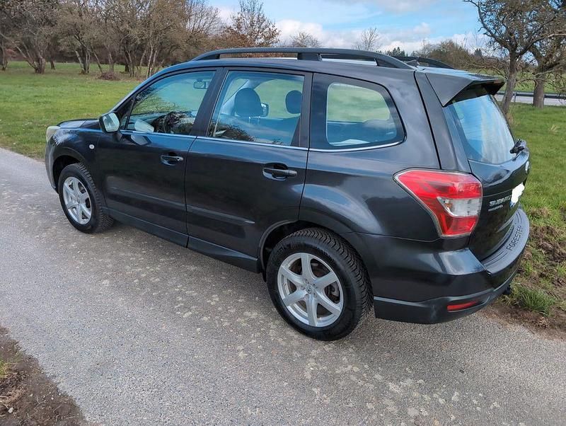 Gebraucht Subaru Forester Active 150 PS (110 kW) 2013 Grau SUV