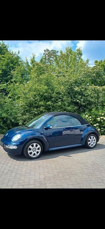 Gebraucht VW New Beetle 102 PS (75 kW) 2003 Blau Kleinwagen