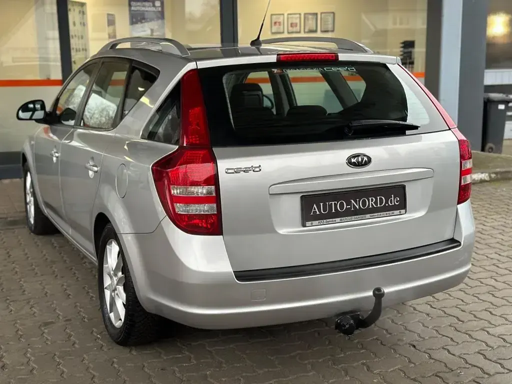 Gebraucht Kia Ceed EX 122 PS (89 kW) 2009 Silber Kleinwagen