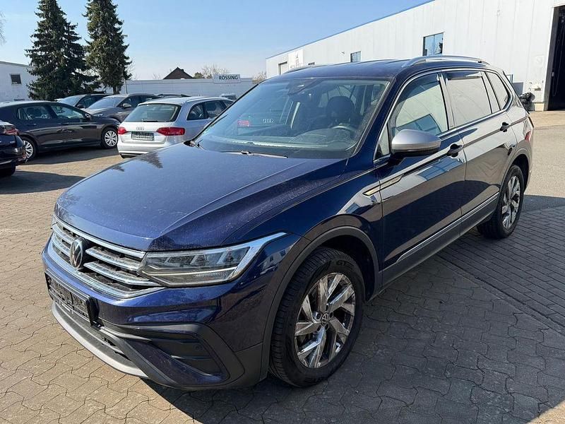 Gebraucht VW Tiguan Allspace 150 PS (110 kW) 2022 Blau SUV