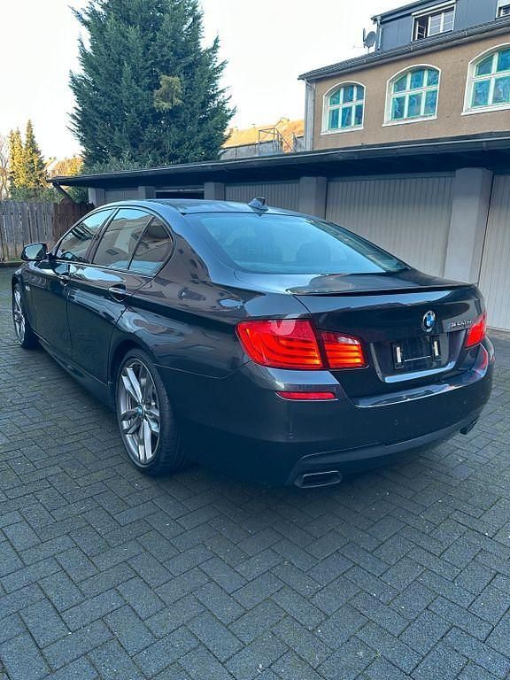 Gebraucht BMW M550 Performance 381 PS (280 kW) 2013 Grau Limousine
