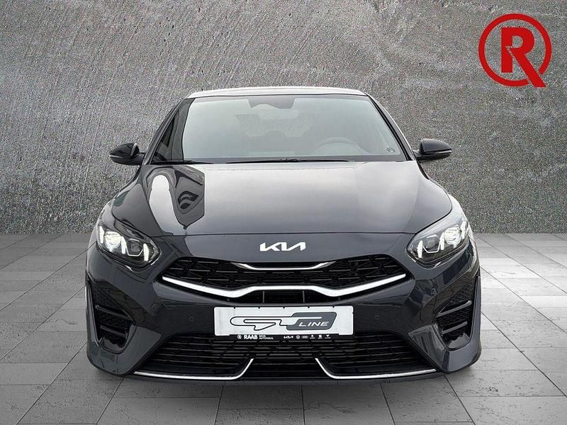 Neu Kia Ceed GT-Line 140 PS (102 kW) 2026 Grau Kleinwagen