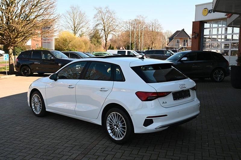 Gebraucht Audi A3 Advanced Plus 116 PS (85 kW) 2023 Weiß Limousine