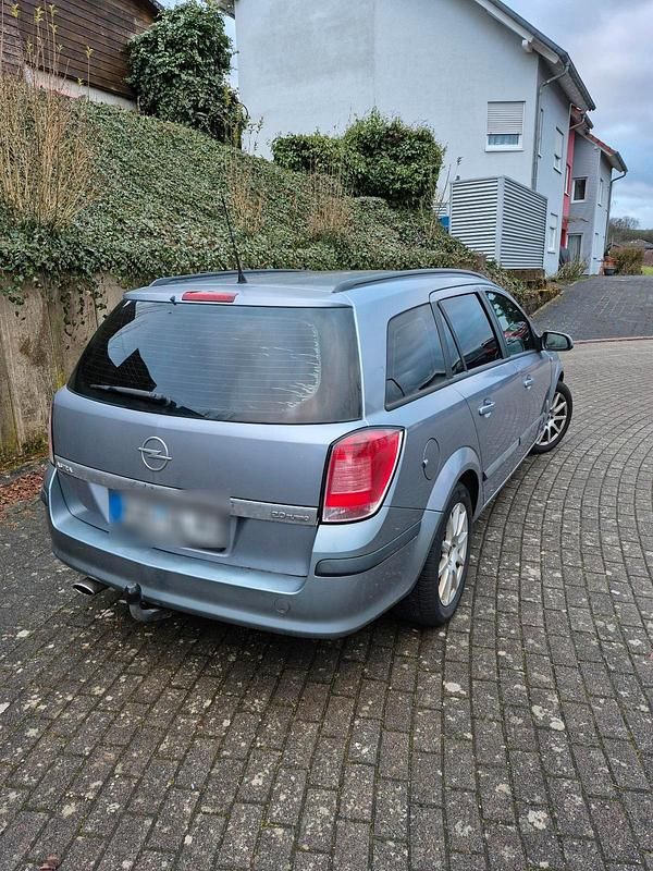 Gebraucht Opel Astra 170 PS (125 kW) 2006 Silber Kombi