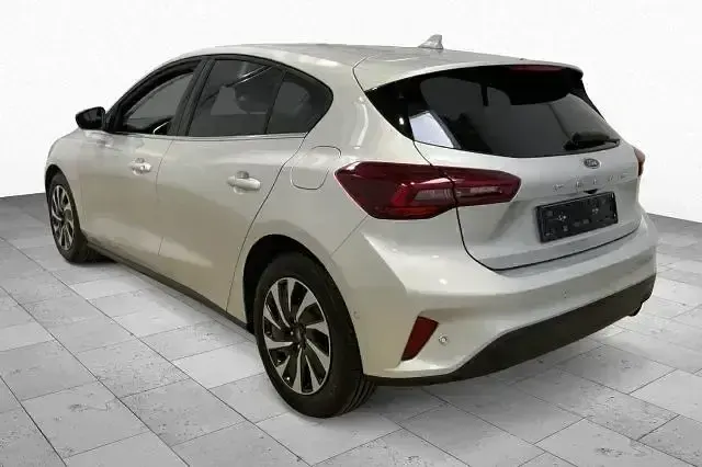Gebraucht Ford Focus Titanium X 116 PS (85 kW) 2023 Silber (metallic) Limousine