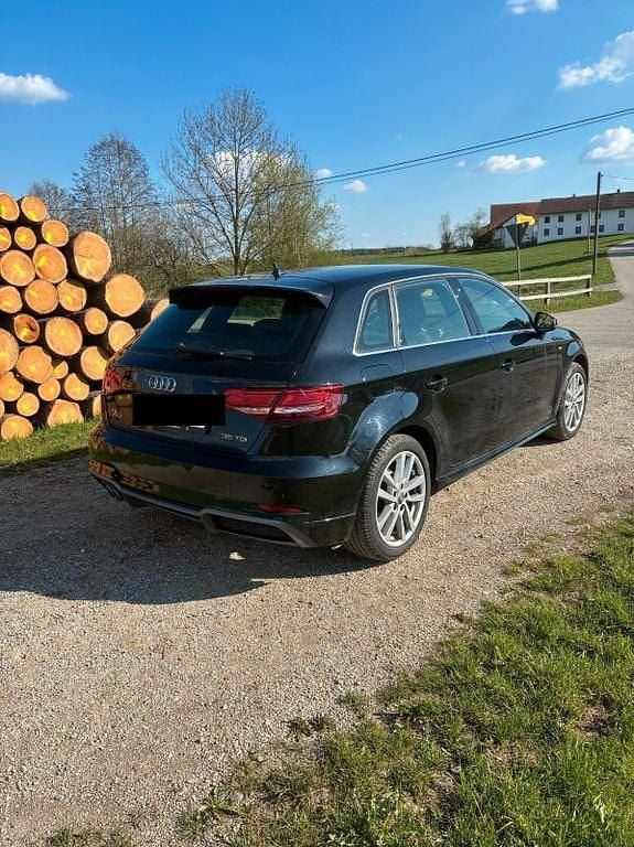 Gebraucht Audi A3 S-Line 150 PS (110 kW) 2019 Schwarz Limousine