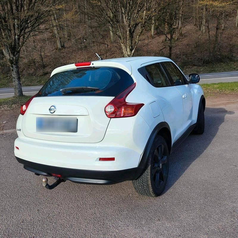 Gebraucht Nissan Juke 117 PS (86 kW) 2011 Weiß SUV