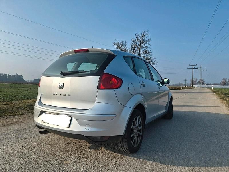 Gebraucht Seat Altea 105 PS (77 kW) 2009 Grau Kombi