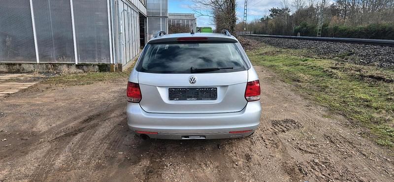 Gebraucht VW Golf VI 105 PS (77 kW) 2010 Silber Kleinwagen