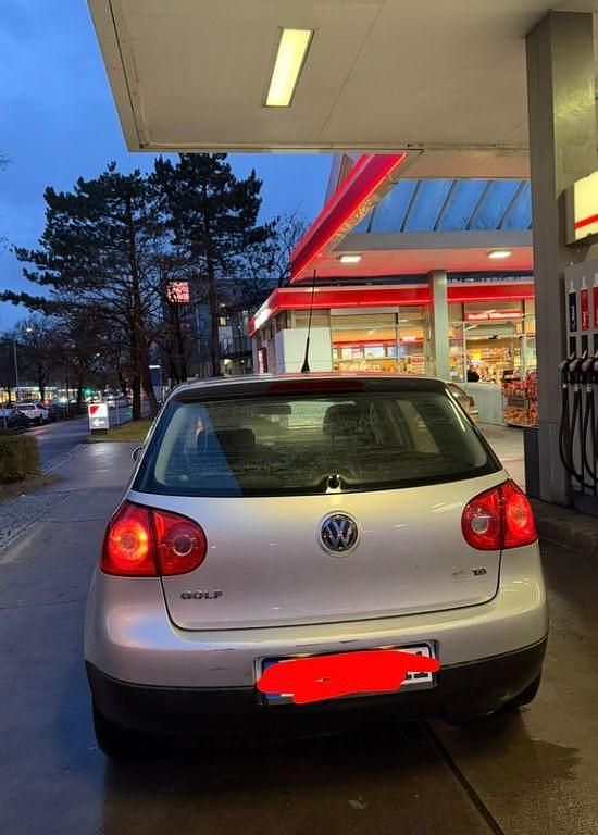 Gebraucht VW Golf V 102 PS (75 kW) 2007 Silber Limousine