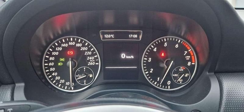 Gebraucht Mercedes 180 120 PS (88 kW) 2013 Limousine