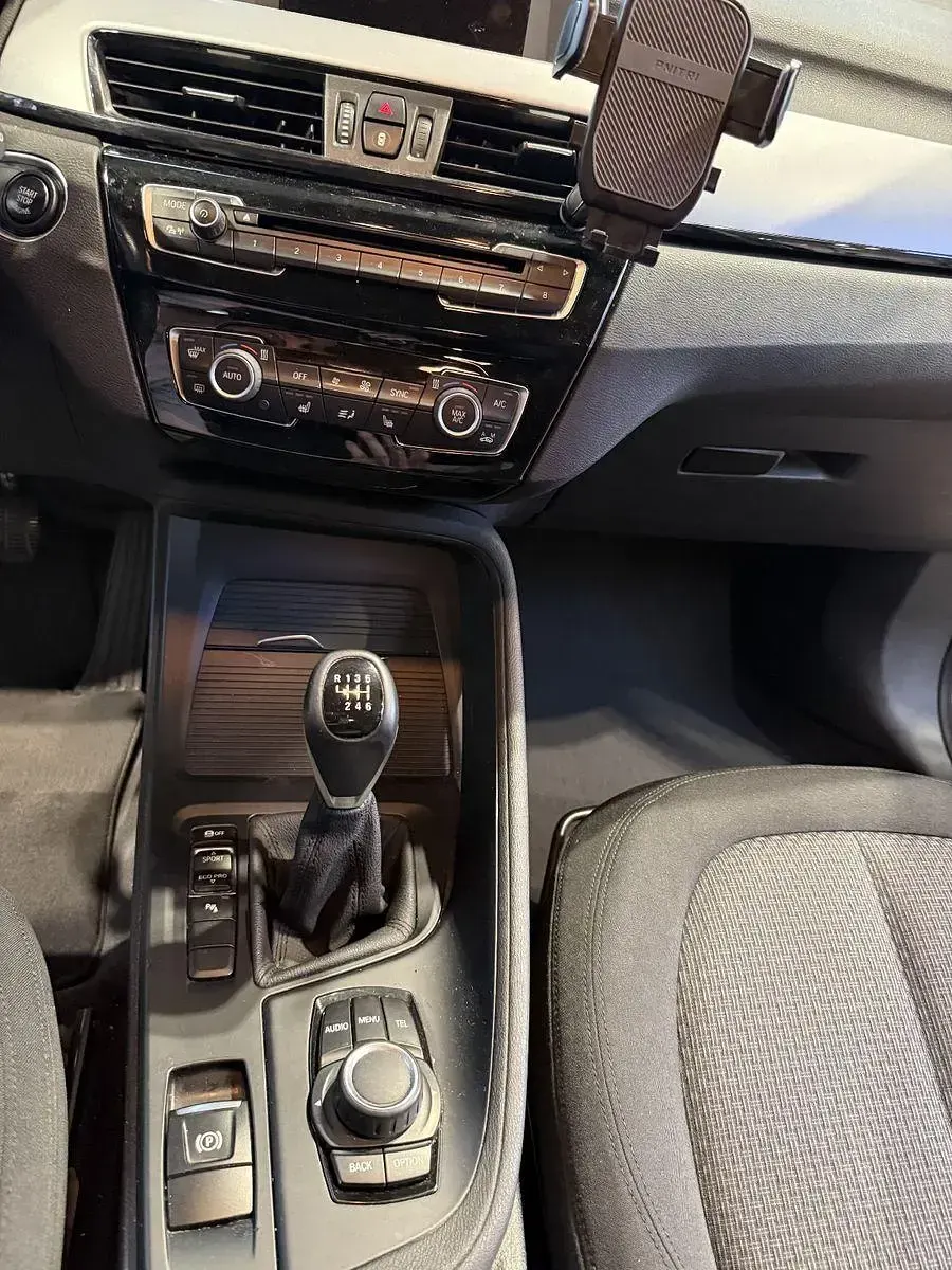 Gebraucht BMW X1 141 PS (103 kW) 2017 Schwarz SUV