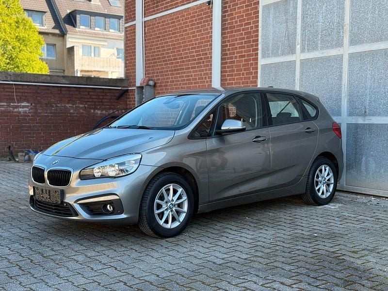 Używany BMW 218 Basis 150 KM (110 kW) 2015 Brązowy Kombi