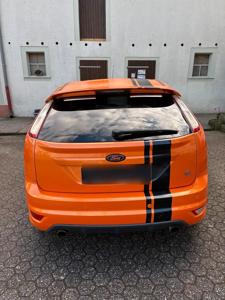 Gebraucht Ford Focus ST 226 PS (166 kW) 2009 Orange Limousine