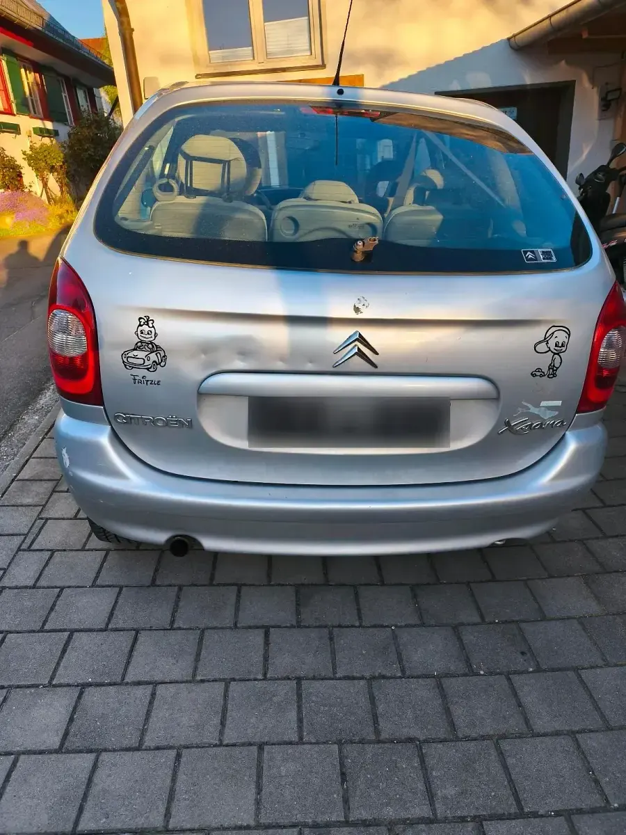 Gebraucht Citroën Xsara 80 PS (58 kW) 2002 Silber Van / Kleinbus