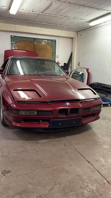 Gebraucht BMW 850 300 PS (220 kW) 1991 Rot Coupé