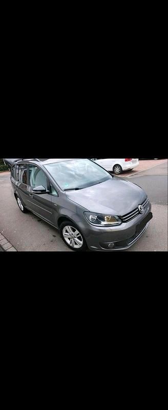 Gebraucht VW Touran Match 105 PS (77 kW) 2012 Silber Van / Kleinbus