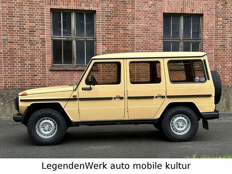 Gebraucht Mercedes G280 156 PS (114 kW) 1982 Weizengelb 1681 SUV