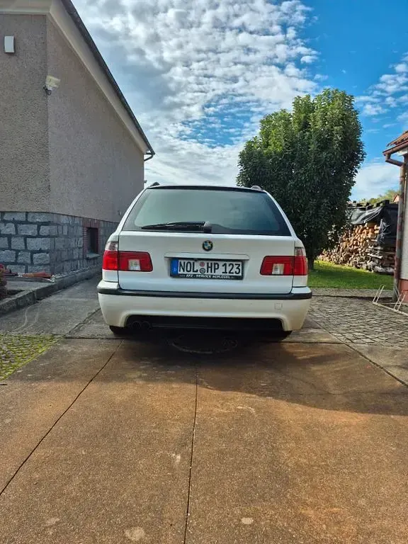Gebraucht BMW 523 Performance 170 PS (125 kW) 1999 Weiß Kombi