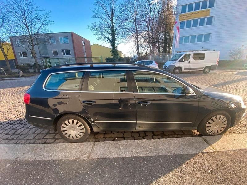 Gebraucht VW Passat 140 PS (102 kW) 2010 Schwarz Kombi