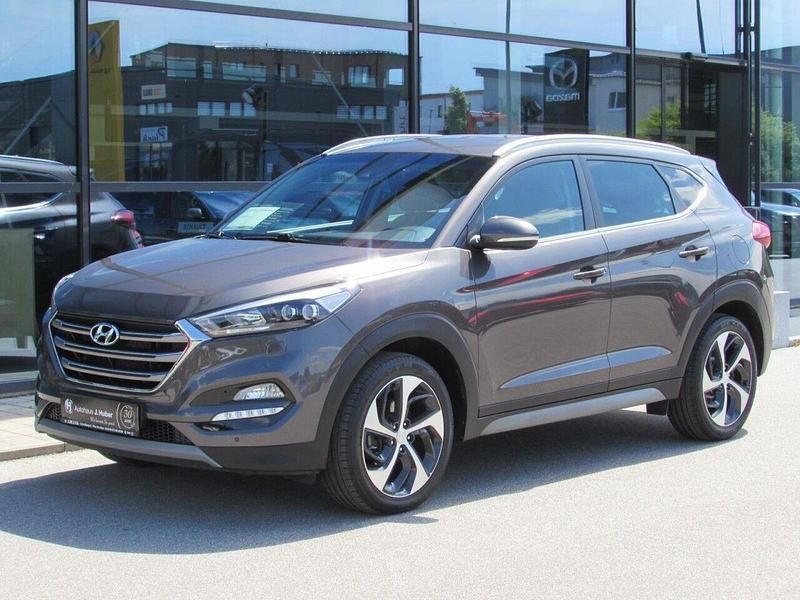 Moon rock (grau) Gebraucht 2017 Hyundai Tucson Style SUV | 14.990 € (Fairer Preis) - Bild 1/4