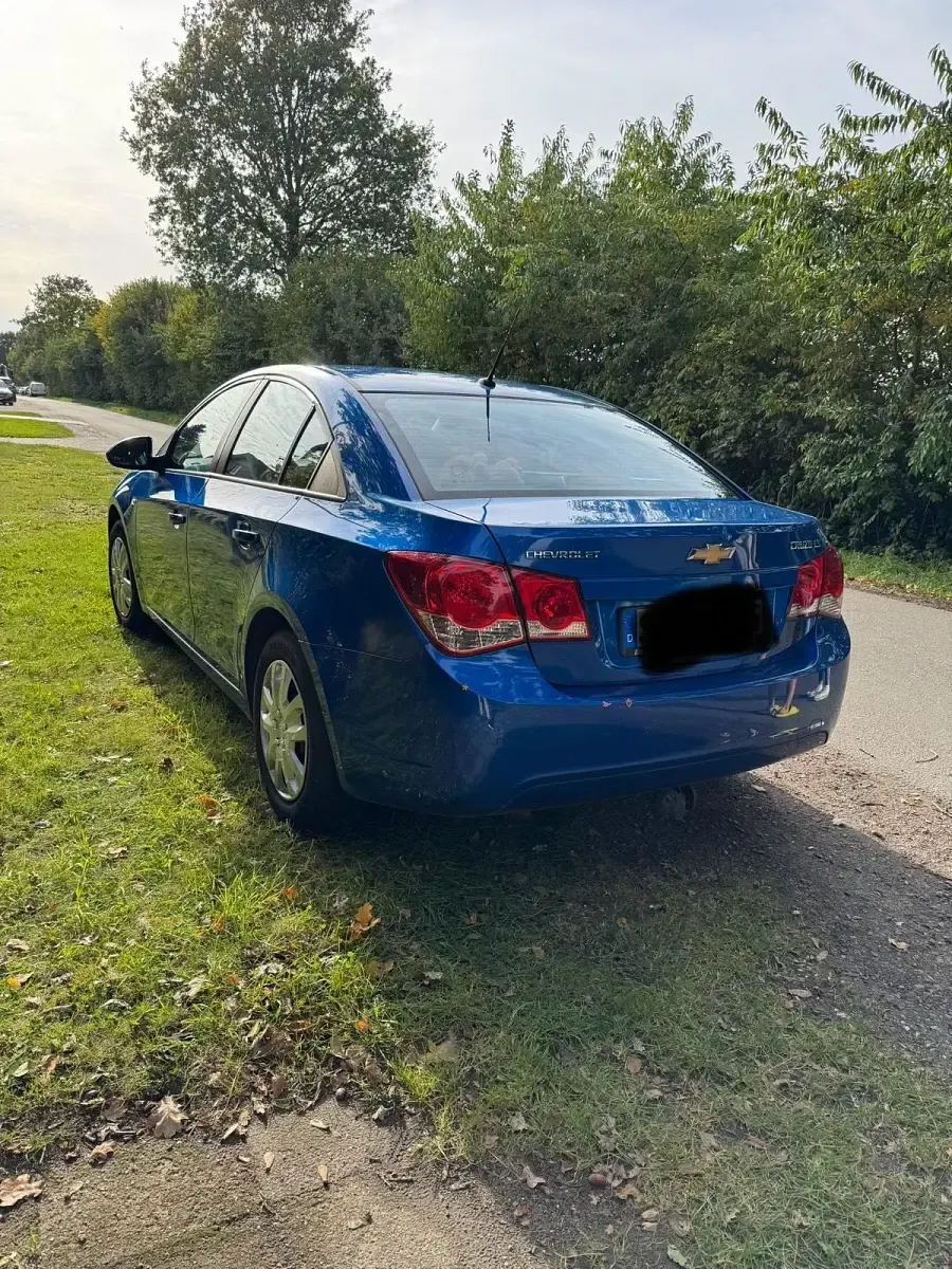 Gebraucht Chevrolet Cruze 116 PS (85 kW) 2010 Blau Limousine