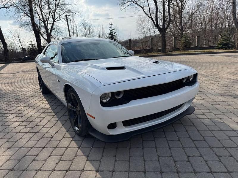 Gebraucht Dodge Challenger 373 PS (274 kW) 2017 Weiß Coupé