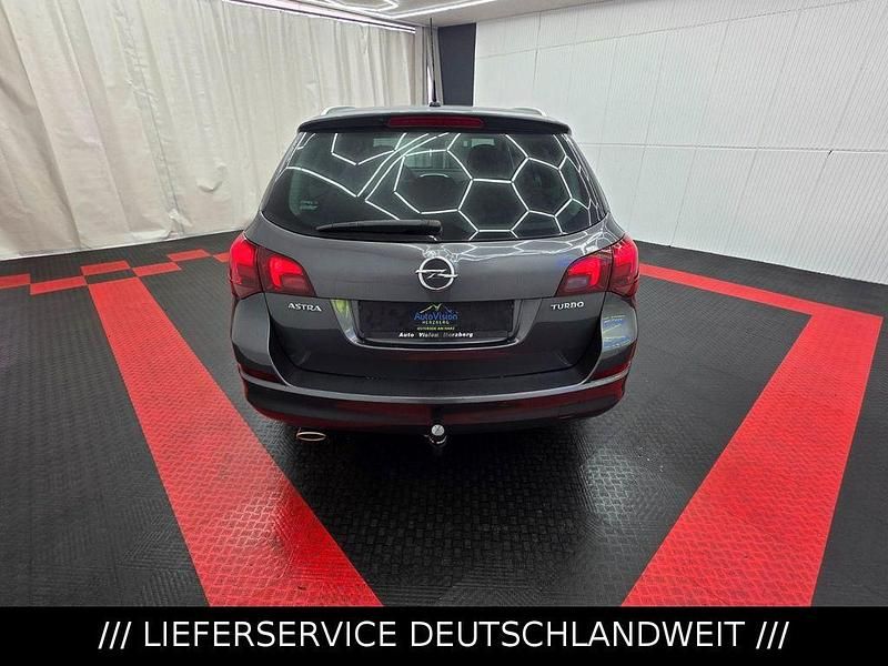 Gebraucht Opel Astra Sport 140 PS (102 kW) 2011 Grau Kombi