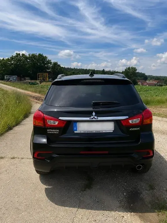 Gebraucht Mitsubishi ASX 117 PS (86 kW) 2018 Schwarz SUV