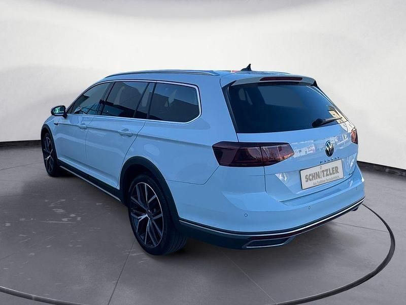 Gebraucht VW Passat Alltrack 200 PS (147 kW) 2021 Weiß Kombi