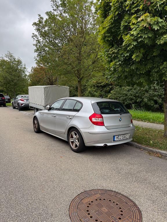 Gebraucht BMW 118 129 PS (94 kW) 2005 Silber Kleinwagen