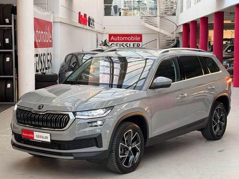 Grau Gebraucht 2023 Skoda Kodiaq Style SUV | 37.990 € (Fairer Preis) - Bild 1/4