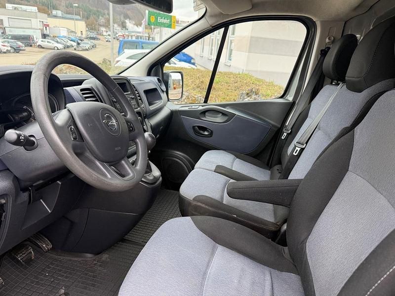 Gebraucht Opel Vivaro 120 PS (88 kW) 2017 Grau Van / Kleinbus