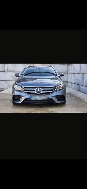 Second-hand Mercedes 300 351 CP (258 kW) 2017 Argintiu Break