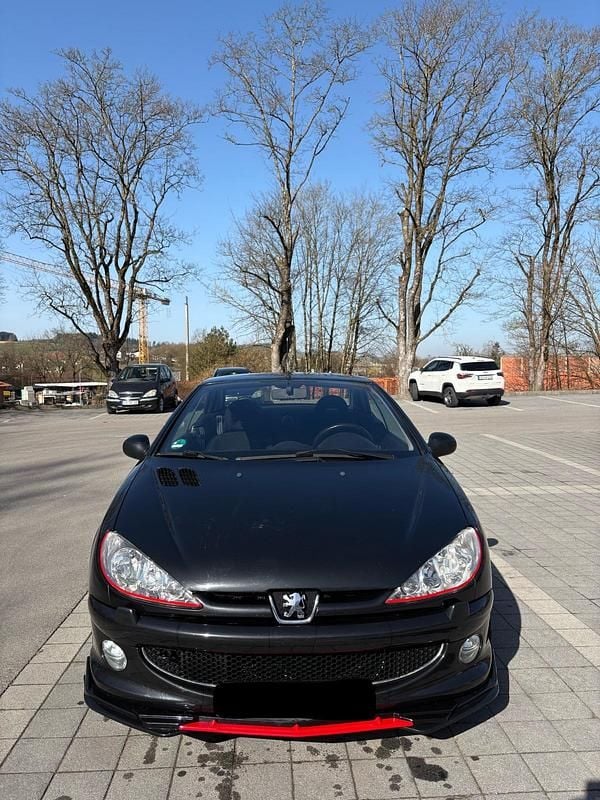 Gebraucht Peugeot 206 CC 109 PS (80 kW) 2003 Schwarz Cabrio