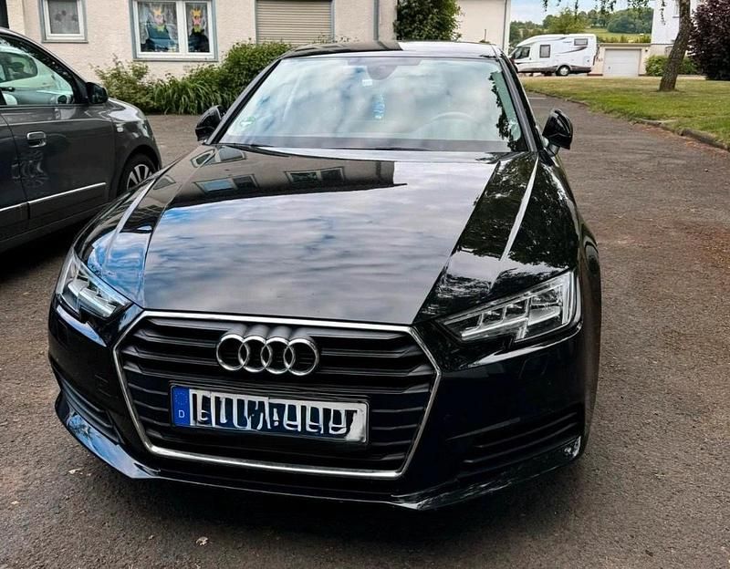 Schwarz Gebraucht 2017 Audi A4 Limousine | 14.300 € (Superpreis) - Bild 1/4