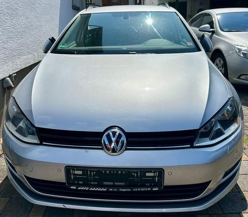 Reflexsilber metallic Gebraucht 2015 VW Golf VII Cup Kombi | 7.200 € (Superpreis) - Bild 1/3