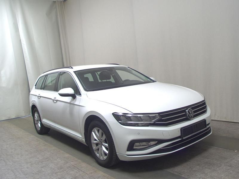 Gebraucht VW Passat Business 150 PS (110 kW) 2021 Weiss Limousine