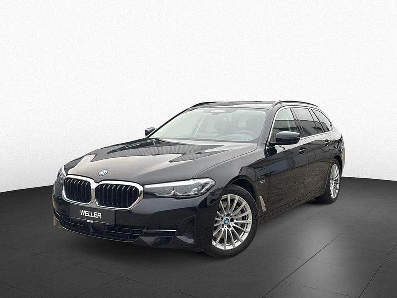 Gebraucht BMW 530e Comfort Edition 292 PS (214 kW) 2022 Bmw 530e xdrive touring aut. (schwarz) Kombi